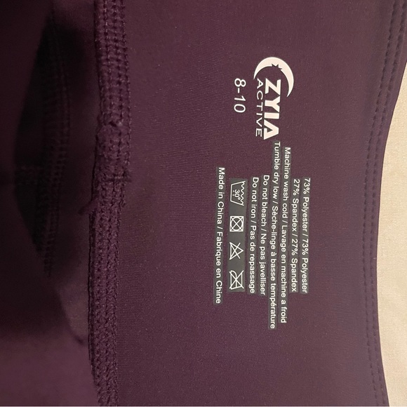 Zyia hi-rise light n tight 20” compression capri size 8-10 - Picture 6 of 6